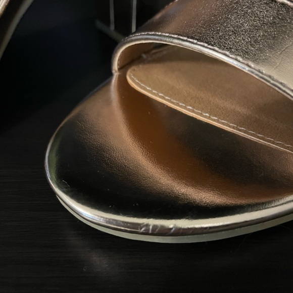 Report Rose Gold Block Heels Size 8 - Picture 10 of 11